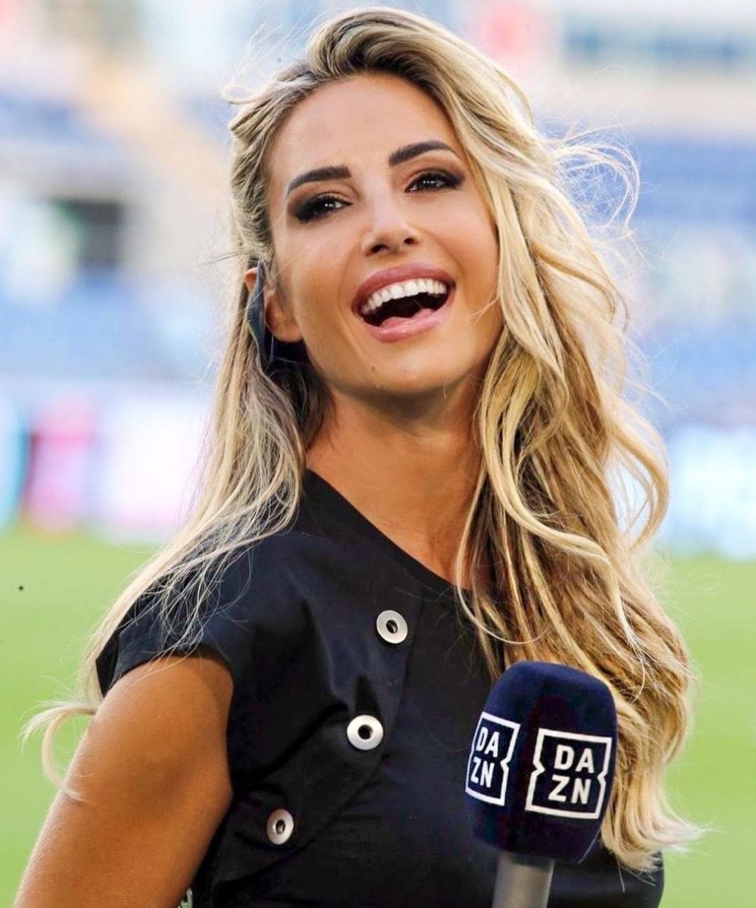 Giorgia Rossi Stuzzica I Fan Il Segreto Della Giornalista Di Dazn