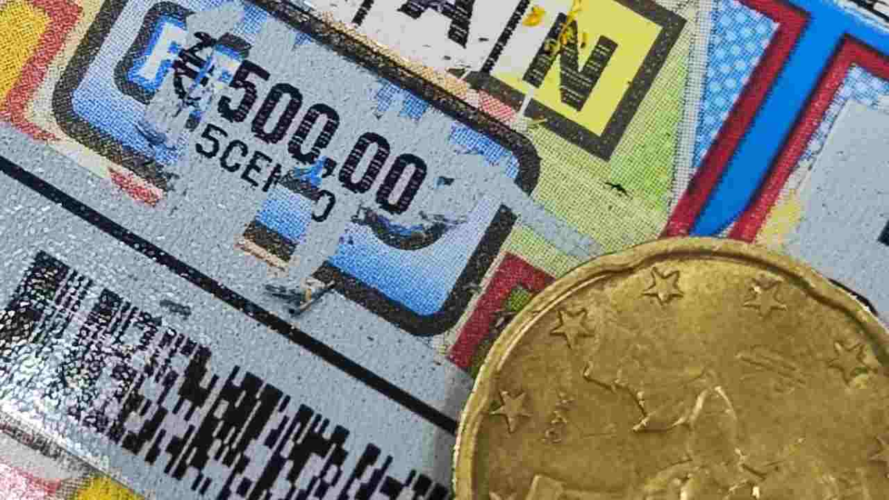 Gratta e vinci, nella sfortuna la fortuna: non ci crede neanche lei