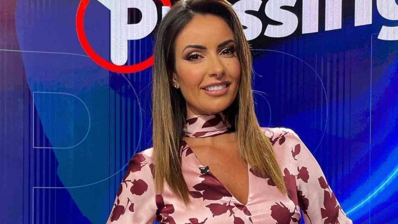 Monica Bertini gioca "sporco": la foto stuzzica la fantasia dei fan