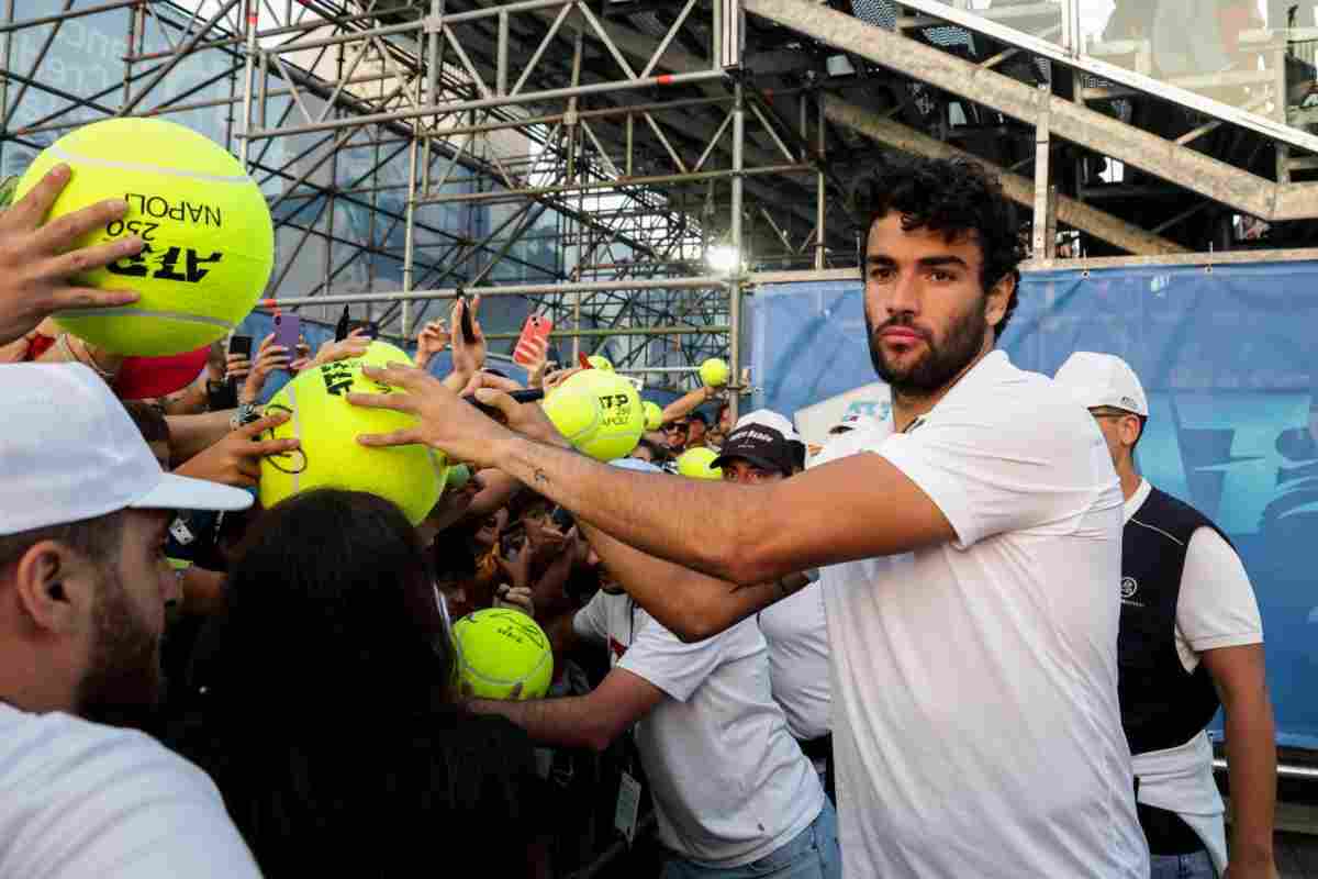 Tennis, la serie su Netflix fa discutere: "Tutto recitato", c'è anche Berrettini