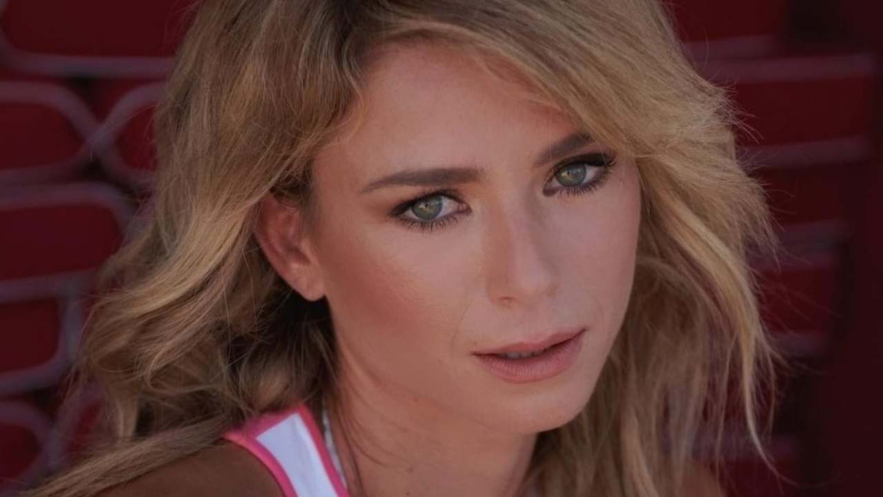 Camila Giorgi, la sorpresa è sotto il cappotto: fan increduli