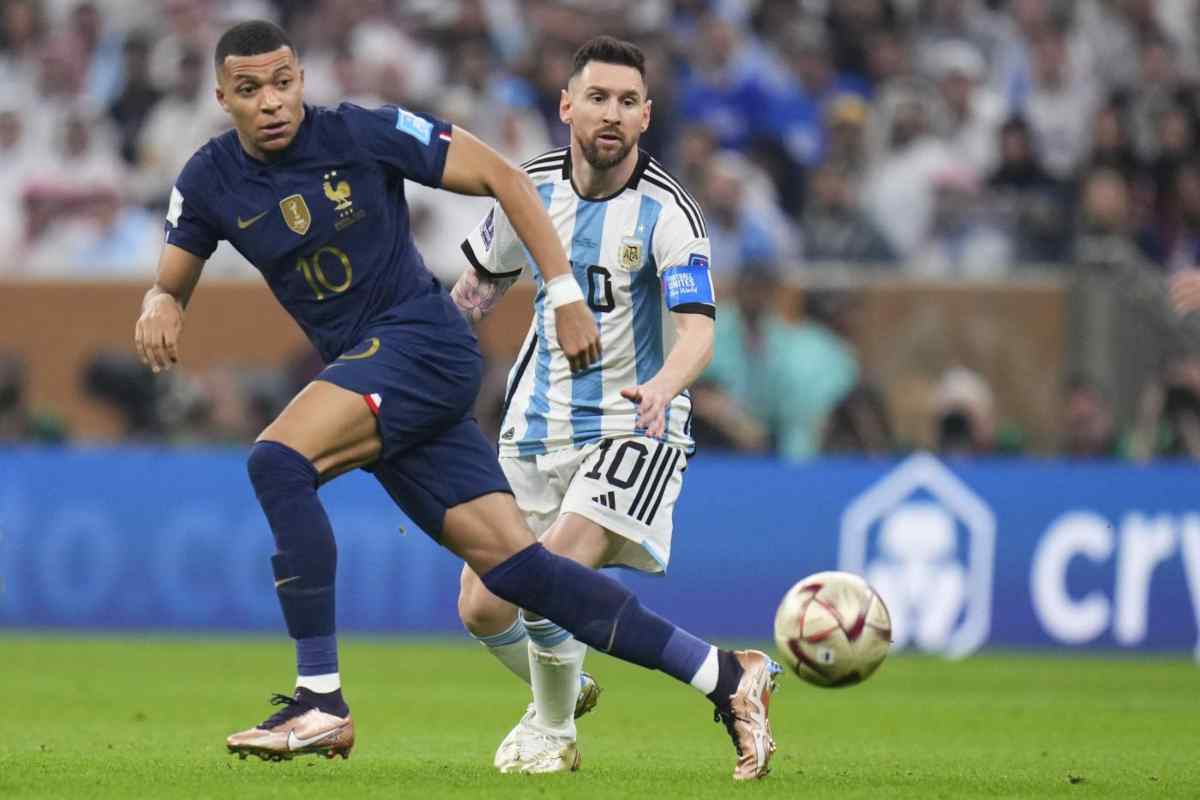 Messi vuole restare ma il bambolotto di Mbappé è un caso: PSG spaccato