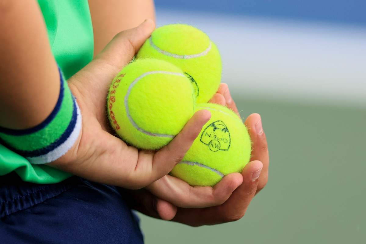 Tennis, questo VIDEO è un cimelio: il bambino sullo schermo oggi è un campione