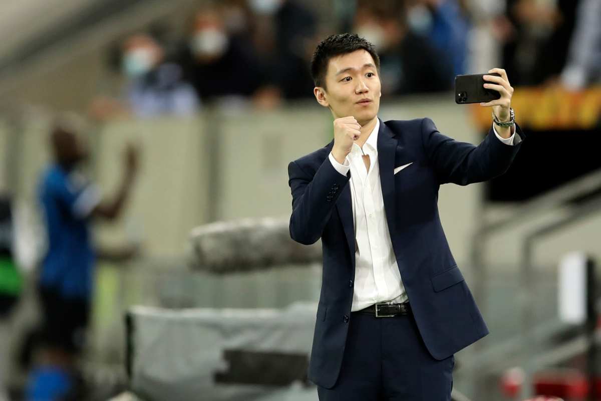 Calciomercato Inter, botta e risposta tra Zhang e Ausilio: il video diventa virale