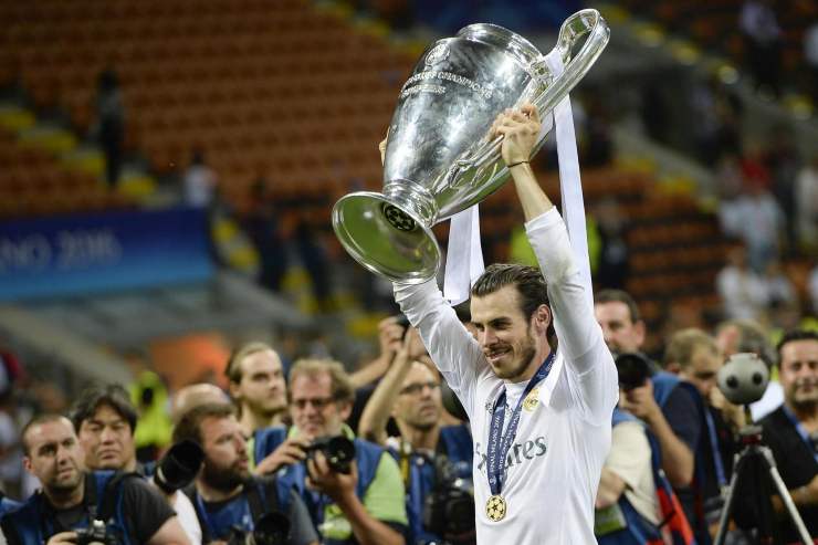 Addio UFFICIALE al calcio: delusione Mondiale, si ritira a 33 anni