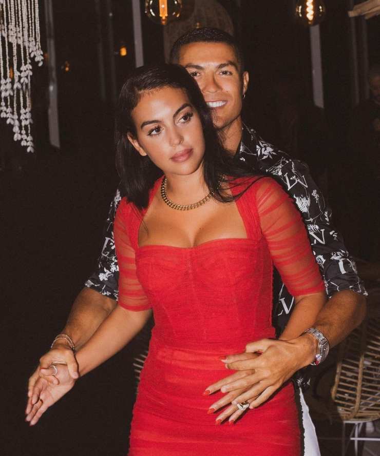 Che rogna per Ronaldo: la casa dei sogni e quel problema insormontabile