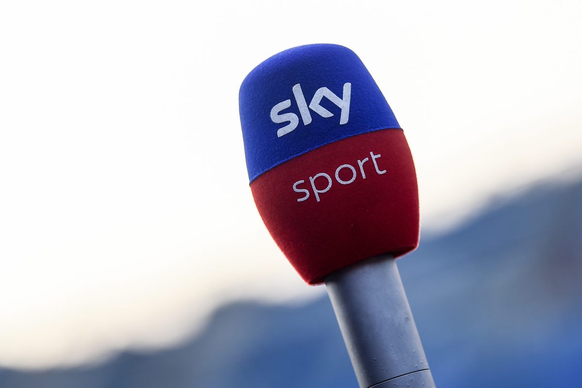 Sky Sport, la presentatrice sbotta sui social: "Non me ne frega"