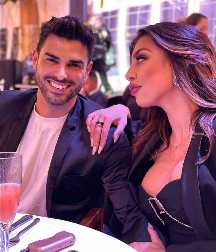 Sofia Oranges e l'ex tronista Cristian Gallella insieme: la sorpresa di Capodanno