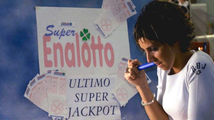 Superenalotto, fa tutto l'app per i sistemi: così hanno vinto 1 milione