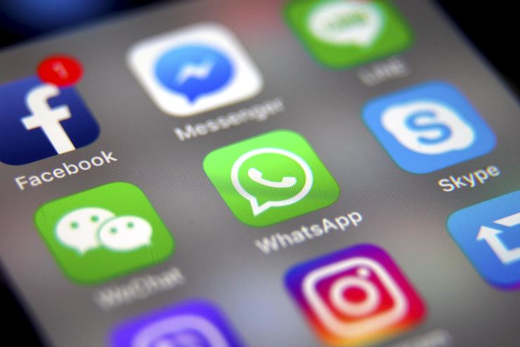Rivoluzione Meta: Facebook e Instagram a pagamento, è giunta l'ora