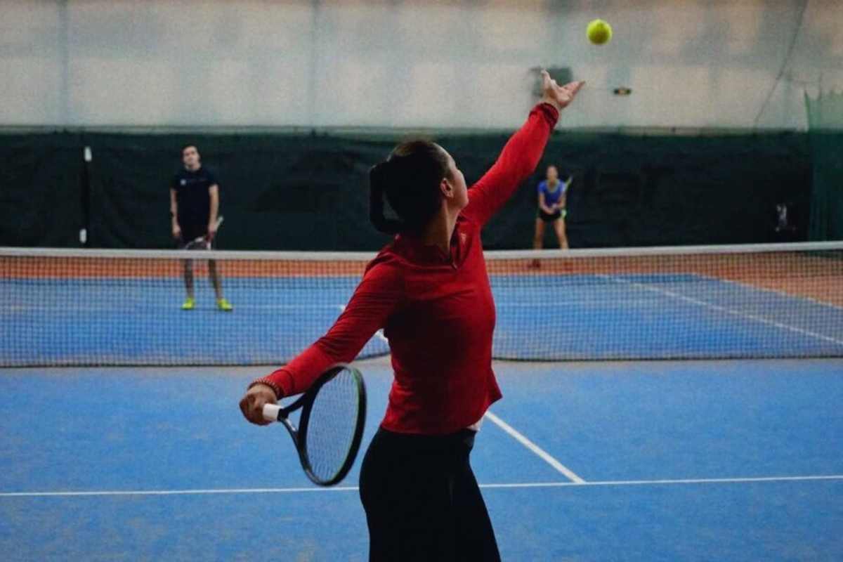 Tennis, l'audacia premia: medaglia d'oro per la super scollatura