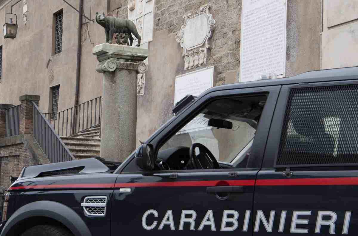 Scommesse, vincono 100 euro ma scattano le manette: tre arresti a Napoli