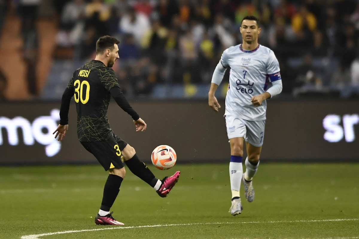 Messi ancora contro Ronaldo: offerta choc e addio Psg