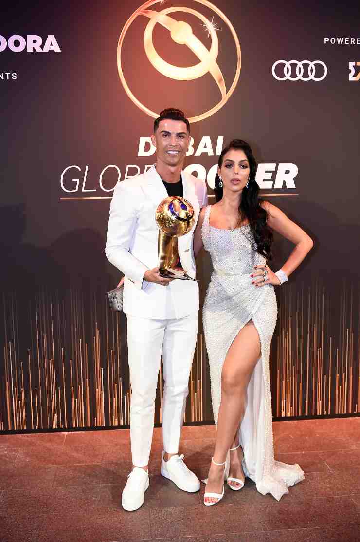 Cristiano Ronaldo dormiglione, le notti in bianco di Georgina Rodriguez