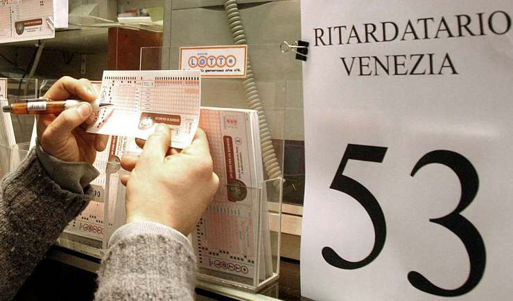Lotto, i numeri ritardatari per l'estrazione rinviata: sabato hanno sbancato