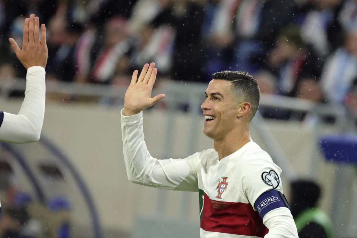 Cristiano Ronaldo, il numero fortunato del massaggiatore: sbanca con la Porsche