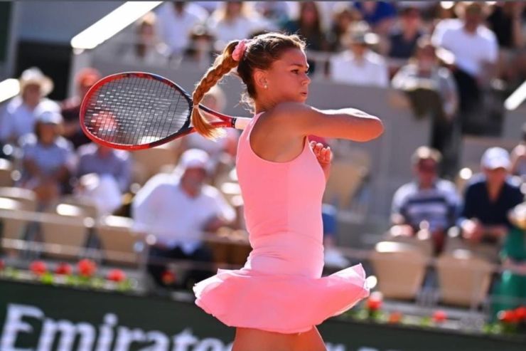 Camila Giorgi, braccio di ferro in gonnella: se lo stile fa la differenza