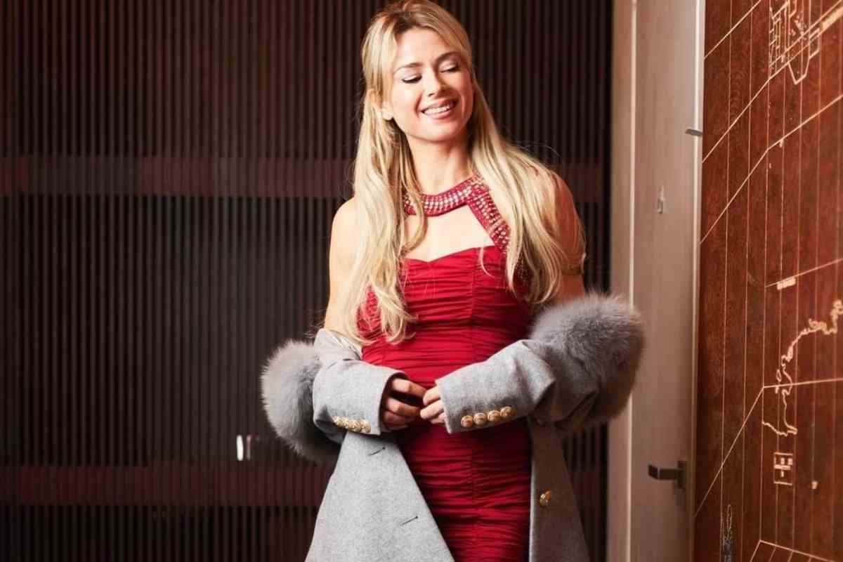 Camila Giorgi, braccio di ferro in gonnella: se lo stile fa la differenza