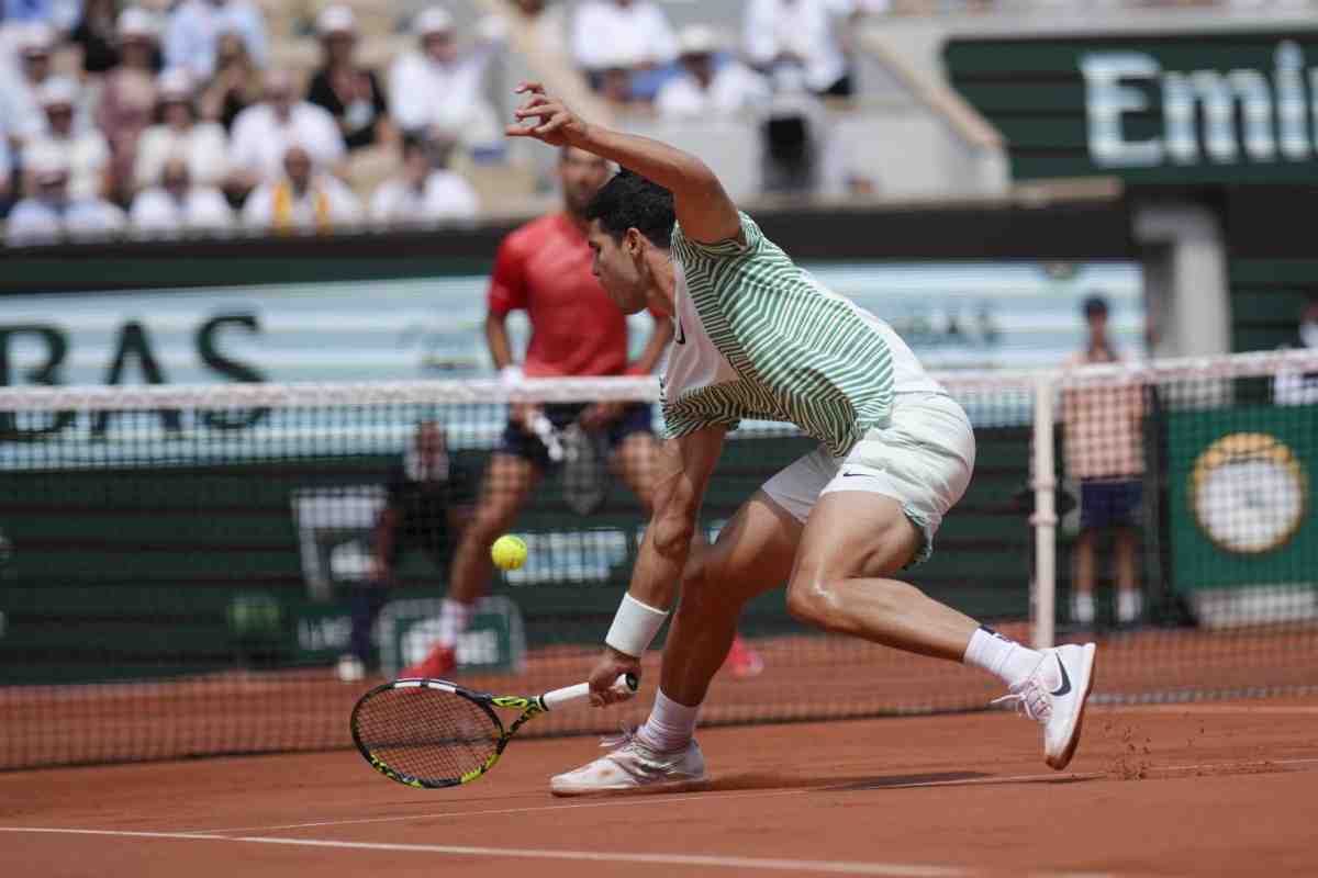 Alcaraz-Djokovic, il punto dell'anno: Nole allarga le braccia - VIDEO