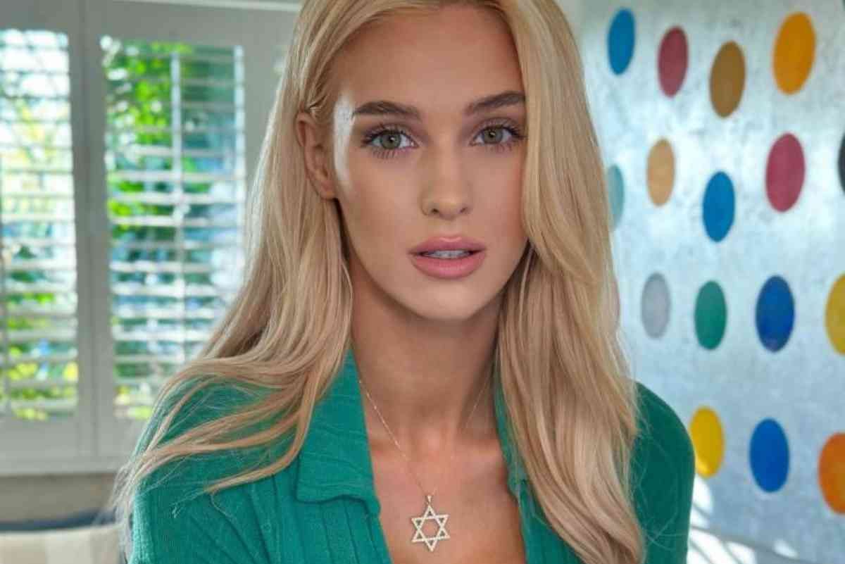 Siviglia-Roma, tutti pazzi per Veronika Rajek: ha incantato Budapest