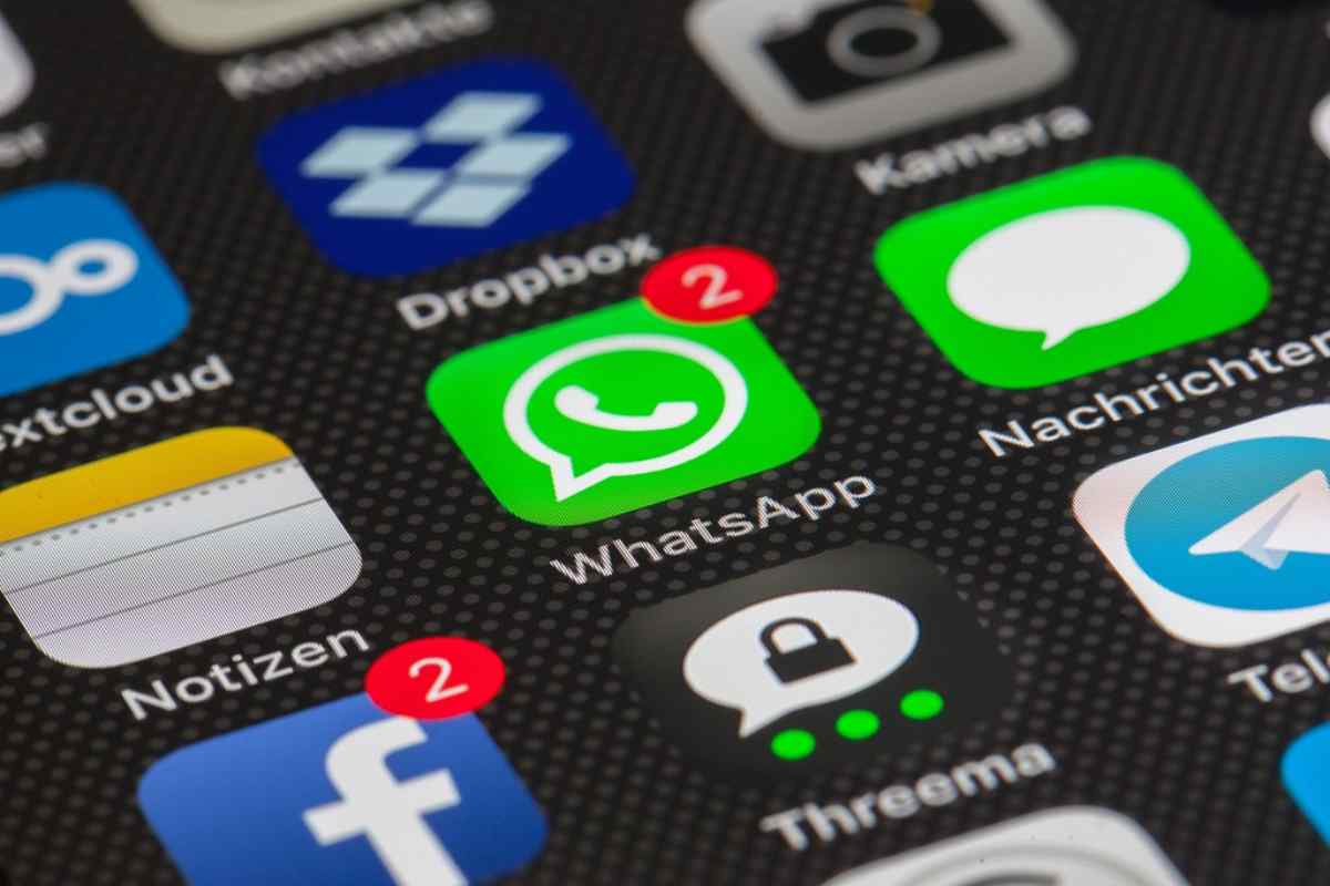 WhatsApp, addio ai vocali: 60 secondi per spiazzare gli utenti