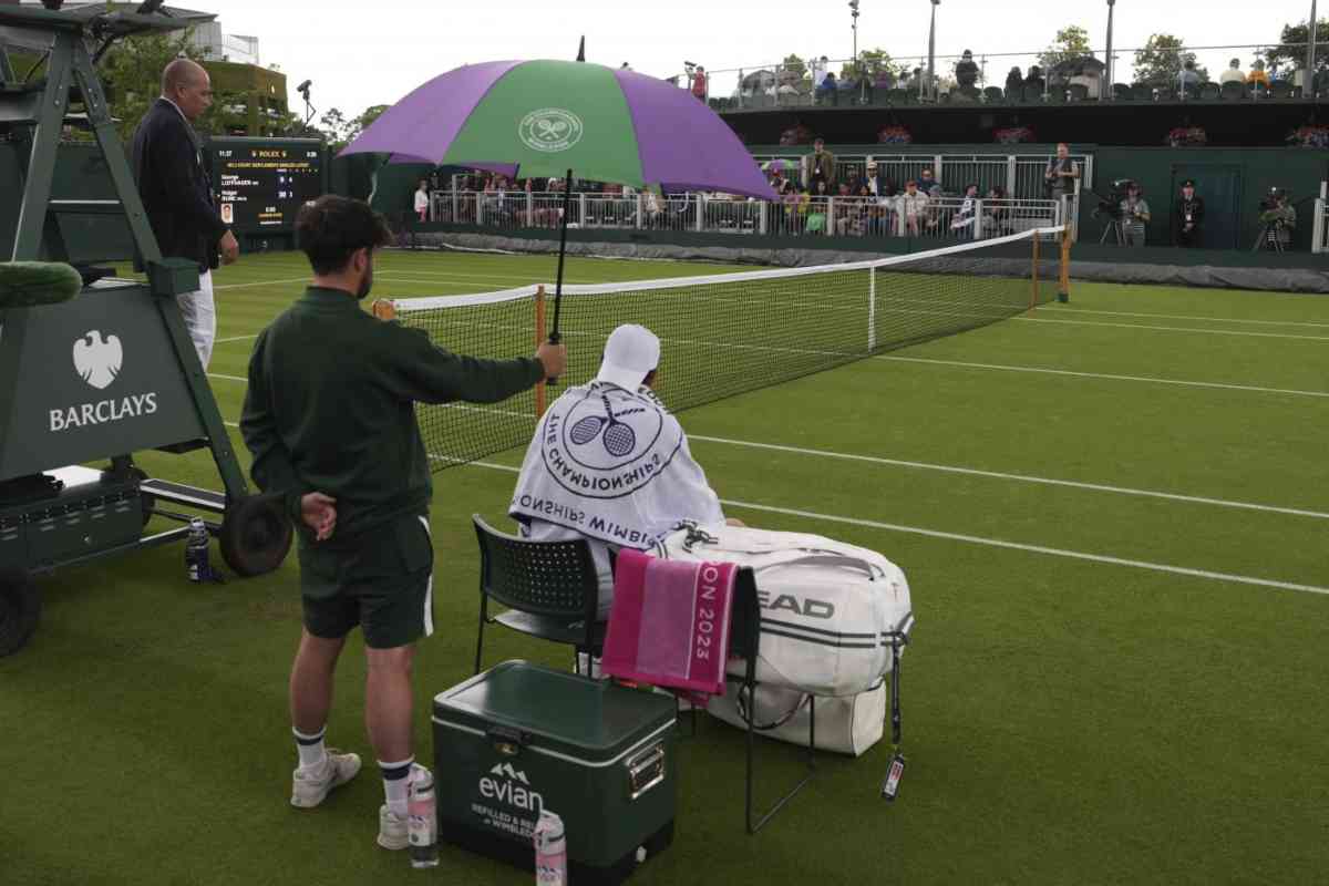 Berrettini-Sonego sospesa a Wimbledon: quando si riprende a giocare