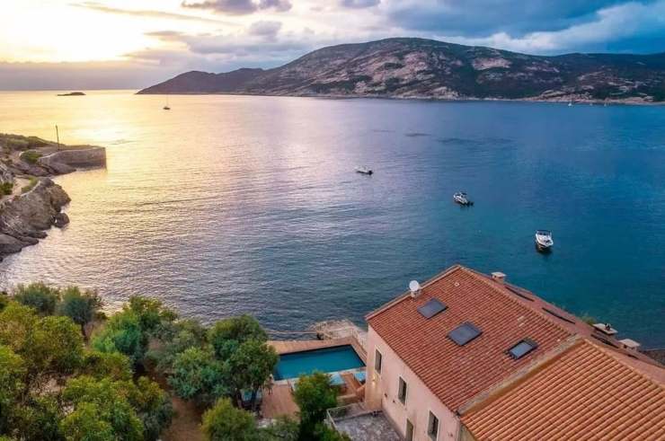 Leclerc, la villa in Corsica ti farà brillare gli occhi: ecco quanto costa