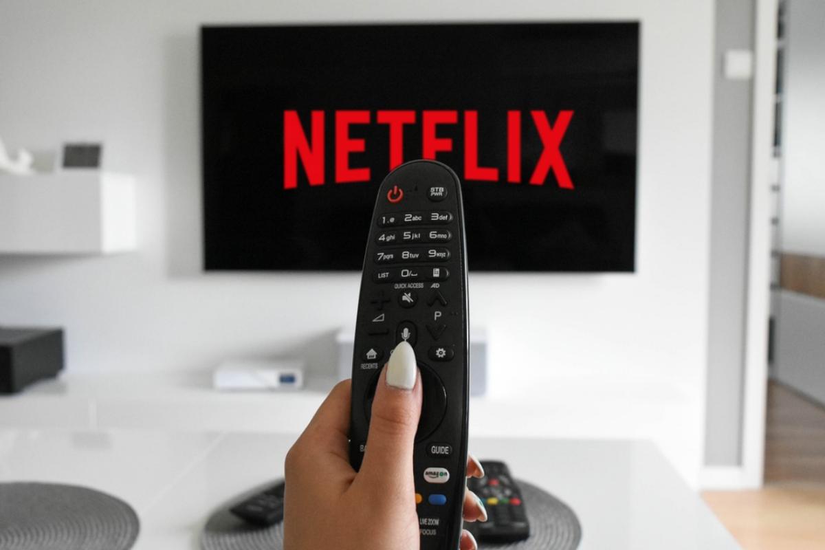 Netflix, il colosso fa dietrofront: novità per gli utenti