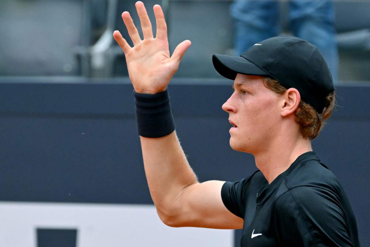 L'uragano Jannik spazza via i calciatori: svolta epocale