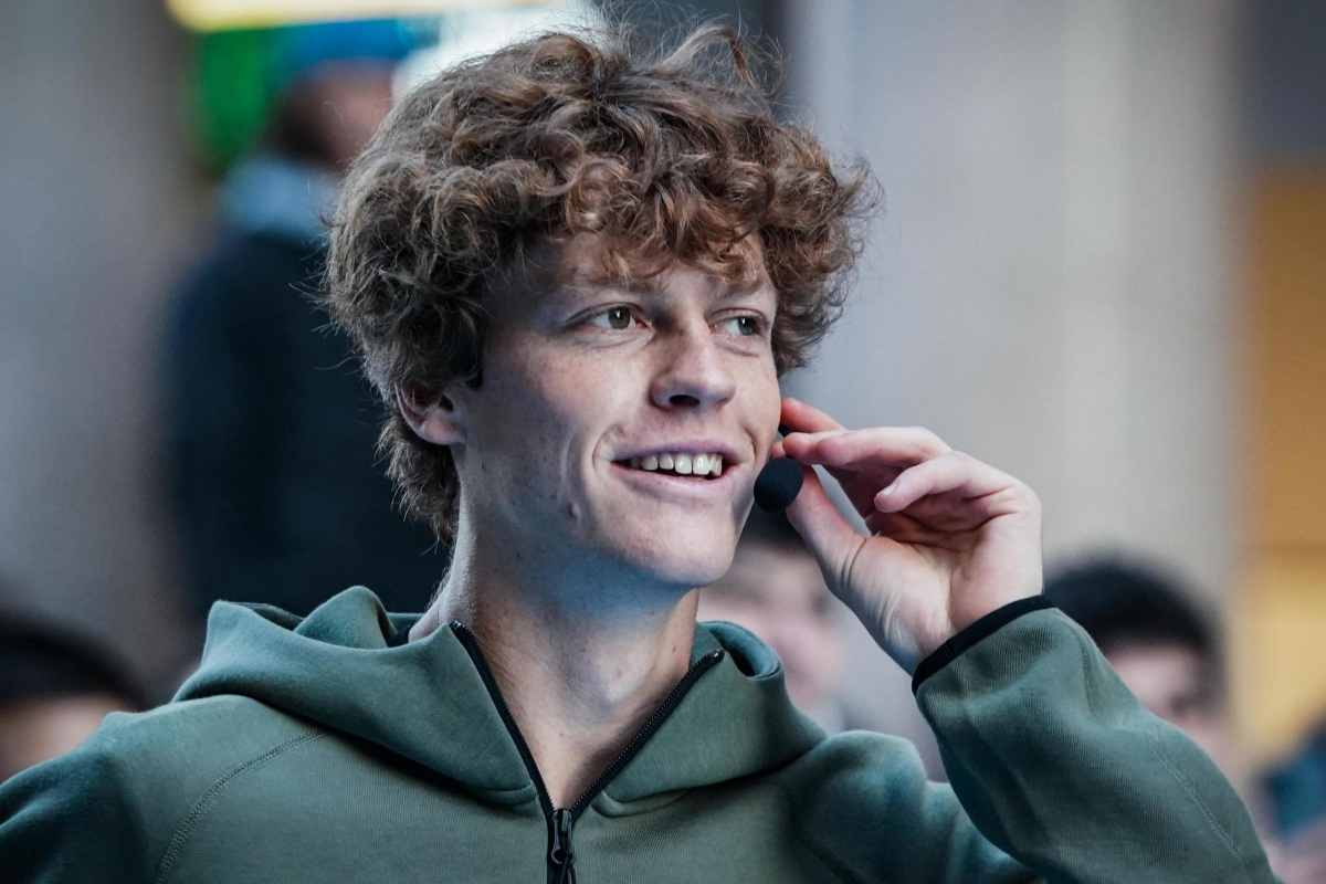 Sinner scogliatutto si prende anche questo: Alcaraz è nero