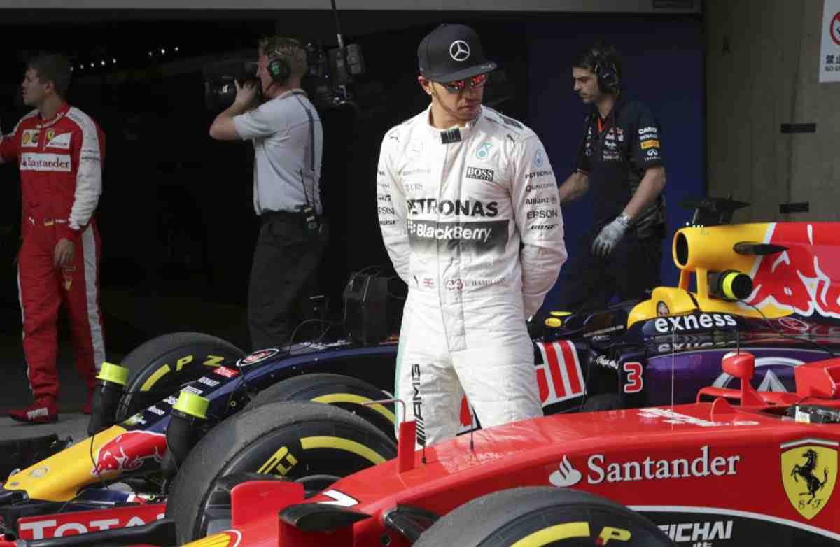 Hamilton campione del Mondo con la Ferrari: i numeri non mentono