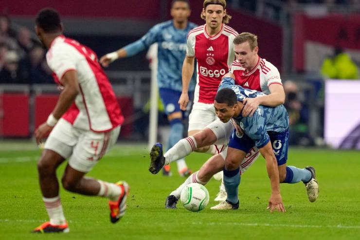 Aston Villa-Ajax, Conference League: tv, formazioni, pronostici