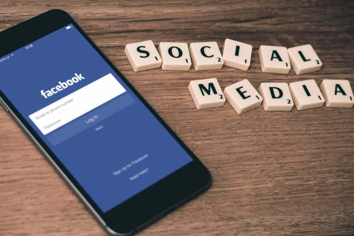 Social off limits, ufficiale: addio a TikTok, Instagram e Facebook