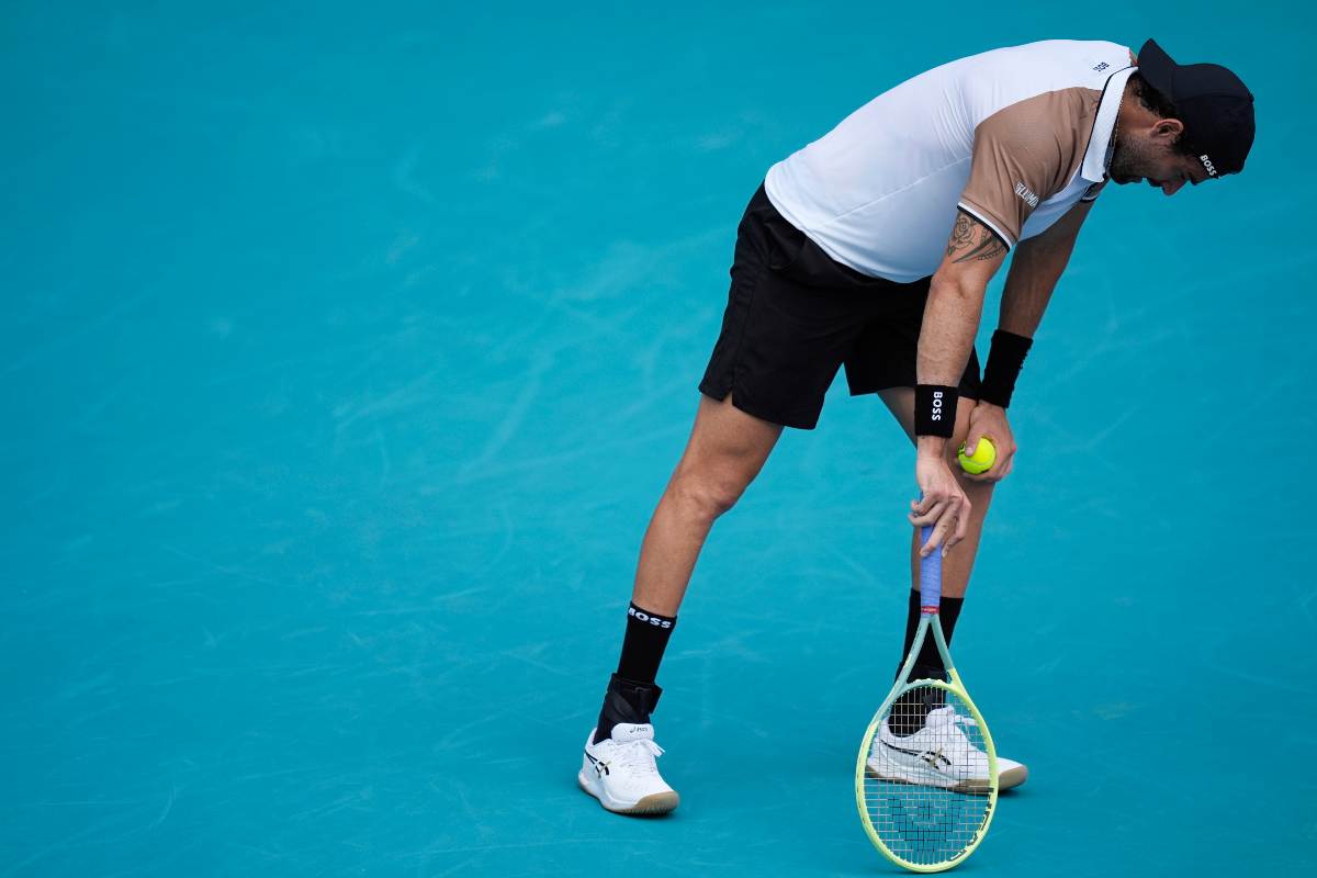 Berrettini, giuria impietosa: non gliene va bene una