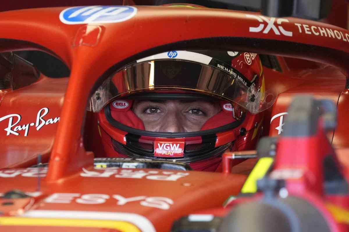 Mazzata Sainz, non c'è pace per il pilota Ferrari