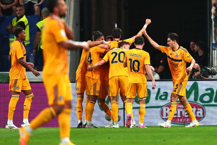 Un'esultanza dei giocatori del Pisa