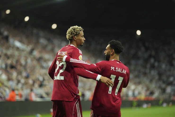 Salah e Ekitike esultano 