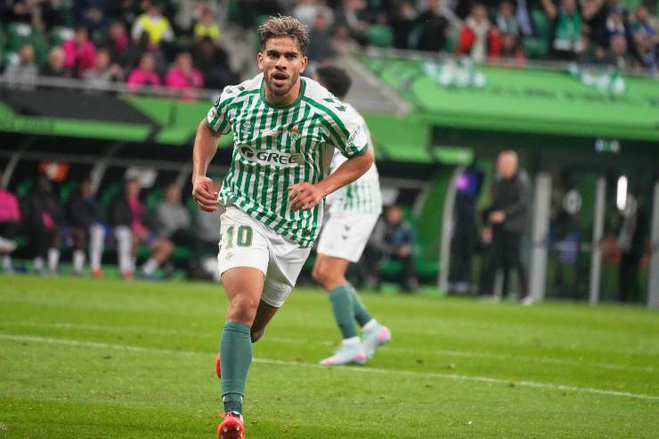 Abde dopo aver siglato un gol