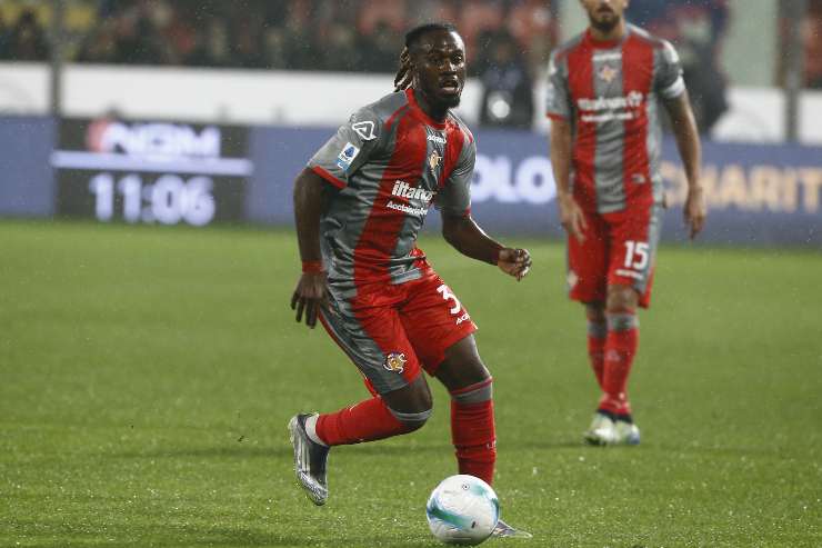 Bondo imbastisce un'azione