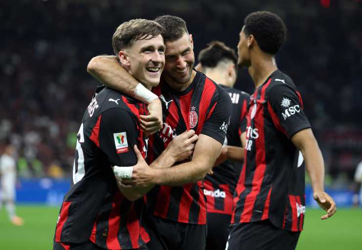 Il Milan esulta dopo un gol