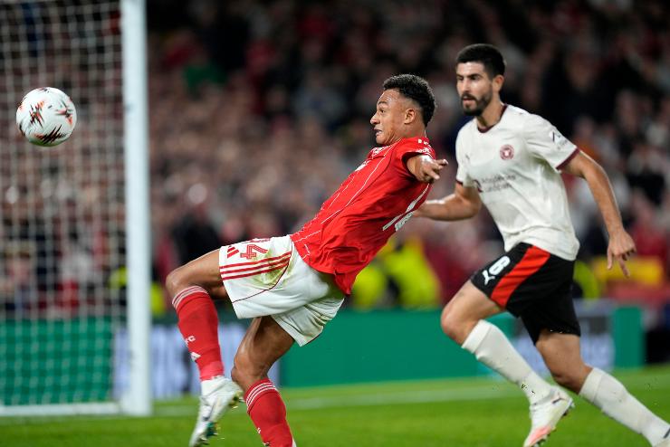 Come vedere Liverpool-Nottingham 