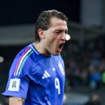 Mateo Retegui esulta dopo il gol