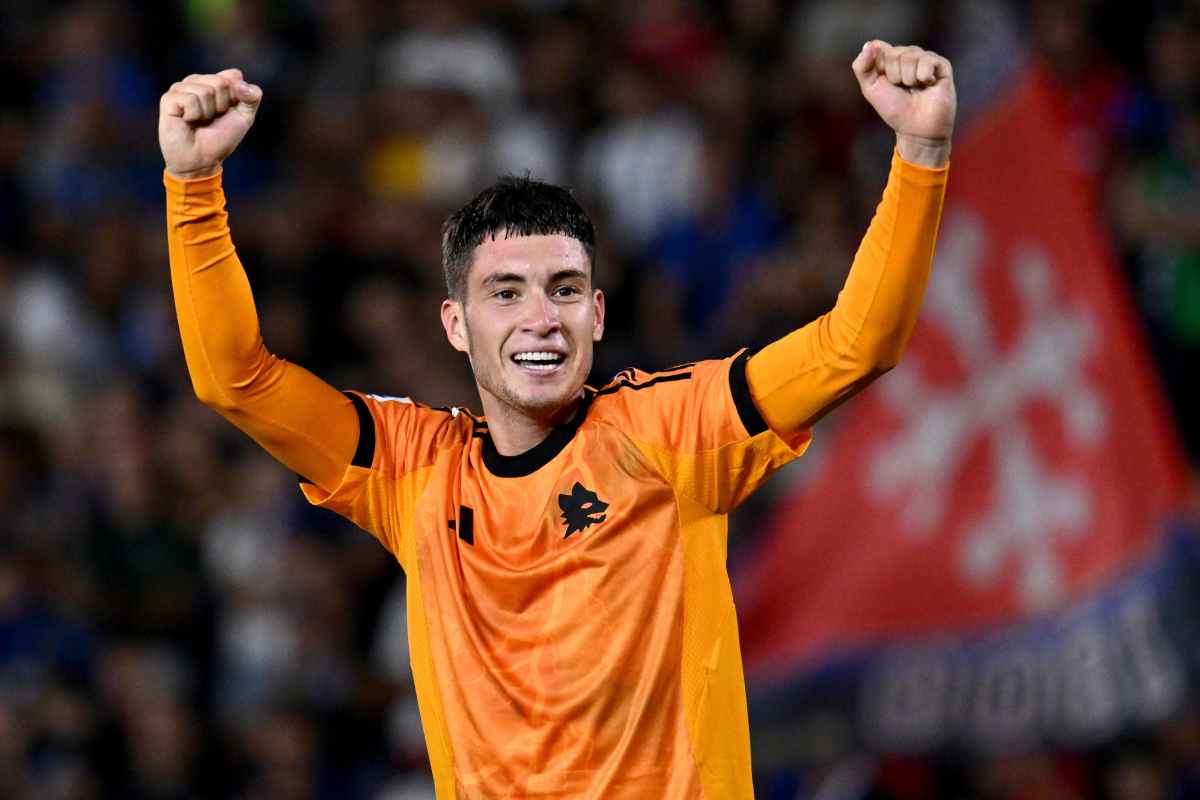 Matias Soulé esulta dopo il gol