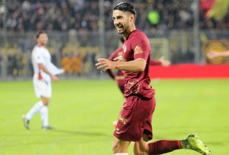 L'esultanza di un calciatore del Ravenna