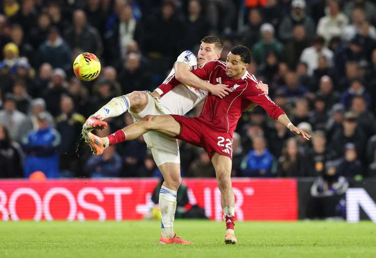 Bijol in marcatura stretta sul suo avversario