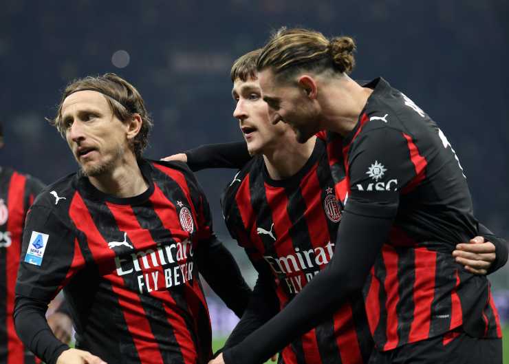 Esultanza di gruppo tra Rabiot e Modric