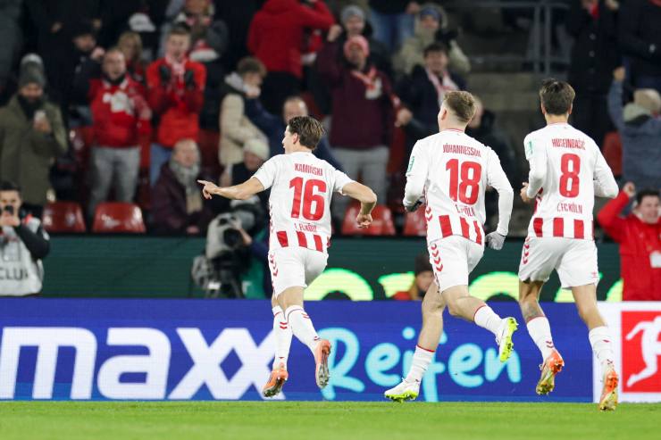 Kaminski esulta dopo un gol