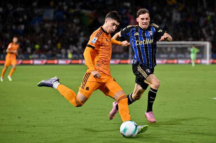 Matias Soulé arriva sul pallone