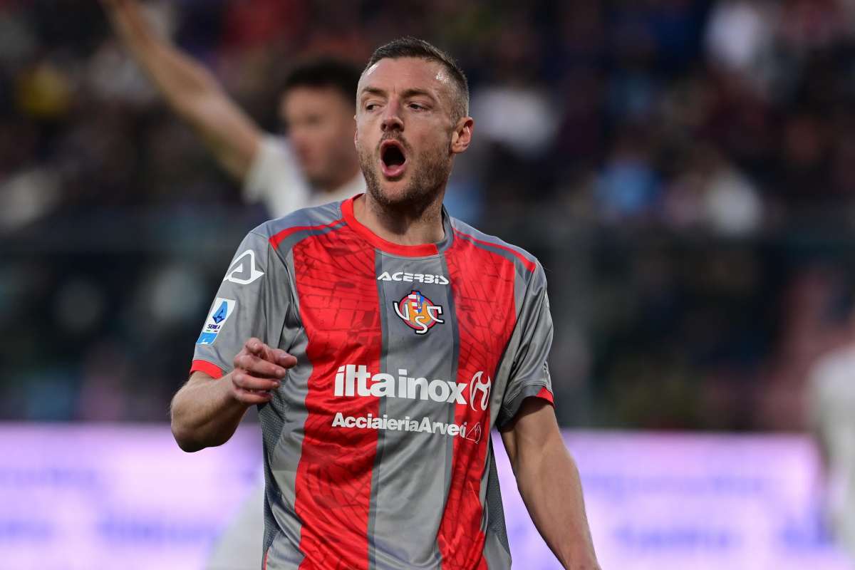 Vardy esulta dopo un gol