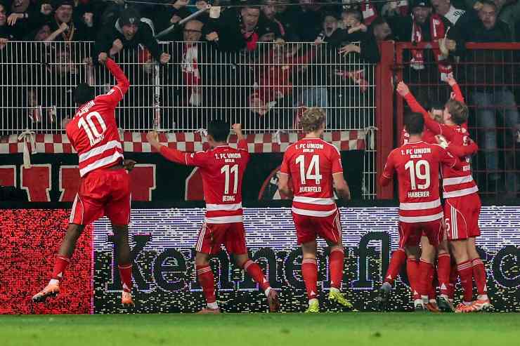 I giocatori dell'Union Berlino in festa